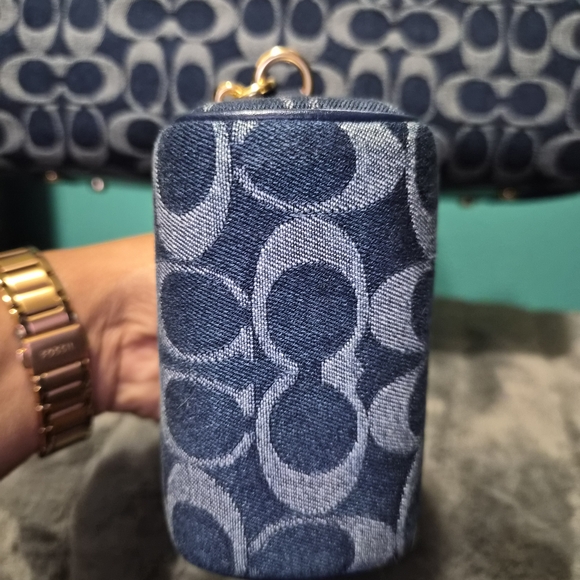 COACH LARGE DENIM ROWAN - Picture 7 of 16